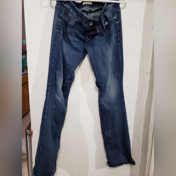 Guess jeans, bootcut with light distress. Sz 32 - Picture 1 of 3